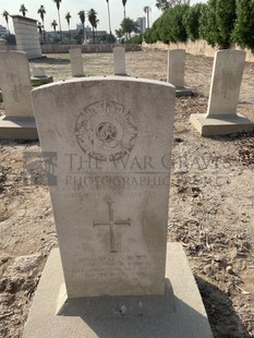 BAGHDAD (NORTH GATE) WAR CEMETERY - DAVIS, HENRY CECIL